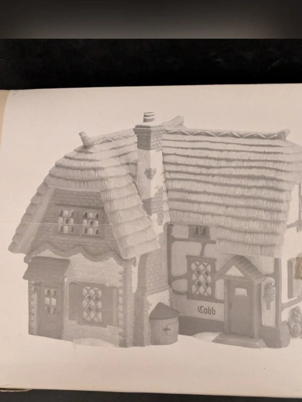 Department 56 COBB COTTAGE Dickins Village Series #5824-6 November 7 -11, 1996
